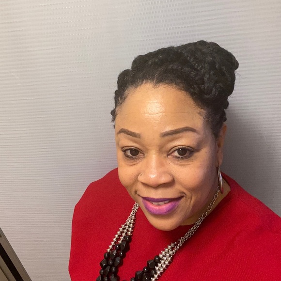 Meet your Posher, Val - Picture 1 of 1